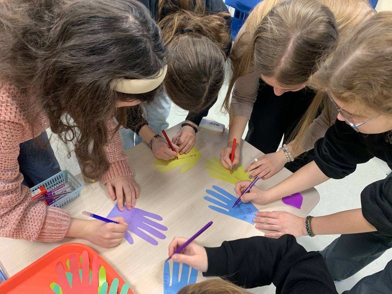 tC4J4kOoI_wVjgvE86AVBFjPsSJ192pQv8hXtg4dbuRof-w40d1jtGauQVeUXFgGwV0UHEvOzpRqqqVQ45vnLCyw